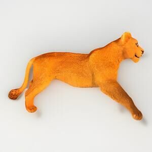 Safari Ltd Lioness Wild Safari Wildlife Animal Figure Toy Replica Big Cat